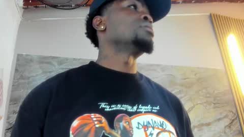 Snapshot of compton_01 chatting on 10.20.25 COMPTON online show from 10.20.25