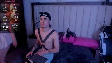 Snapshot of conjuring_ chatting on 10.06.25 conjuring_ online show from 10.06.25