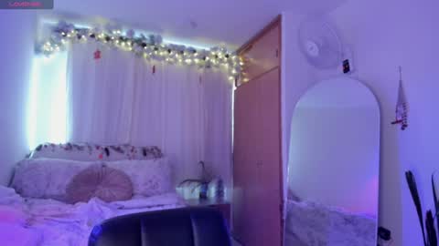 connie    online show from 12.11.24