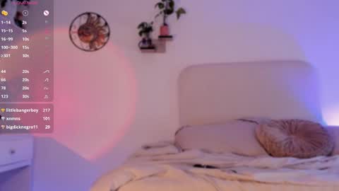 connie    online show from 03.09.25