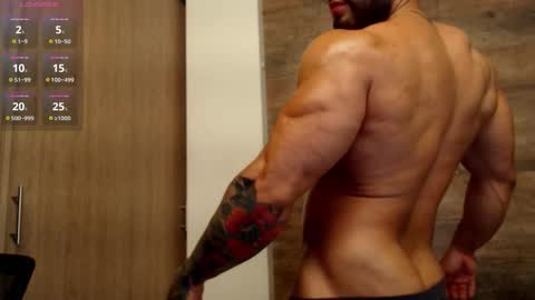 Snapshot of connor_h1 chatting on 09.18.25 connor_h1 online show from 09.18.25