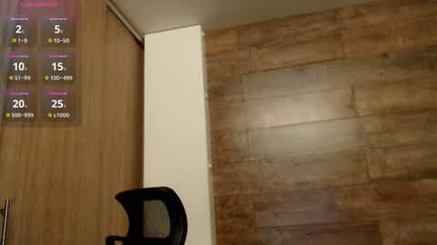 Snapshot of connor_h1 chatting on 10.24.25 connor_h1 online show from 10.24.25