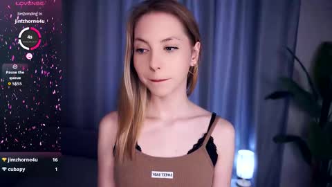Hello im Sofia Welcme to my room .More hugs and kiss for you online show from 09.16.25