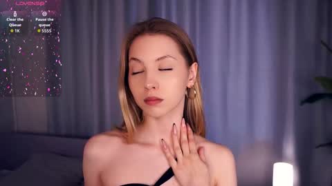 Snapshot of constanceglascov chatting on 10.03.25 Hello im Sofia Welcme to my room .More hugs and kiss for you online show from 10.03.25