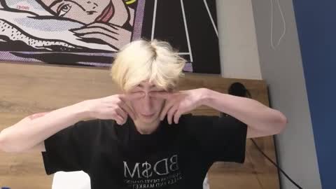 Snapshot of cookie_sex chatting on 10.11.25 cookie_sex online show from 10.11.25