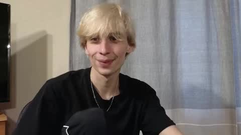 Snapshot of cookie_sex chatting on 10.29.25 cookie_sex online show from 10.29.25