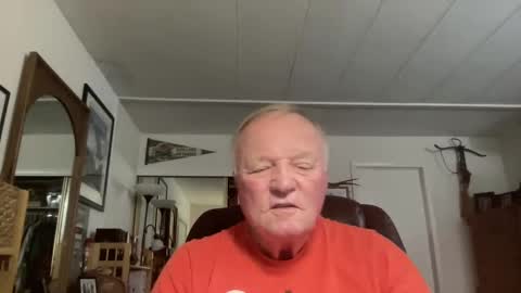 Snapshot of cookoosnest chatting on 10.07.25 cookoosnest online show from 10.07.25