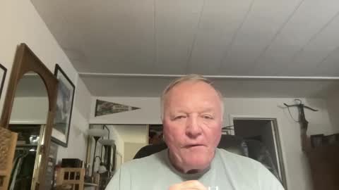 Snapshot of cookoosnest chatting on 10.13.25 cookoosnest online show from 10.13.25