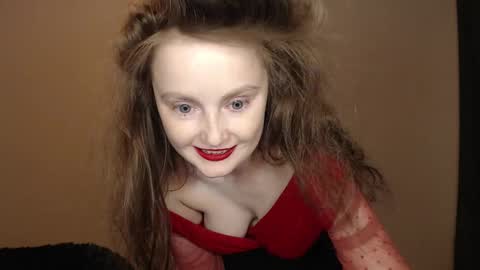 Snapshot of coolamber chatting on 11.02.25 Amber online show from 11.02.25