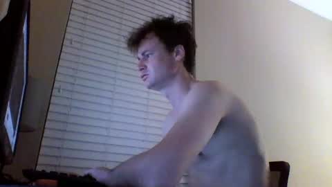 Snapshot of cooldude122222 chatting on 02.25.25 cooldude122222 online show from 02.25.25