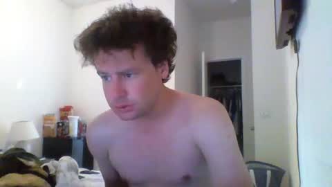 Snapshot of cooldude122222 chatting on 09.10.25 cooldude122222 online show from 09.10.25