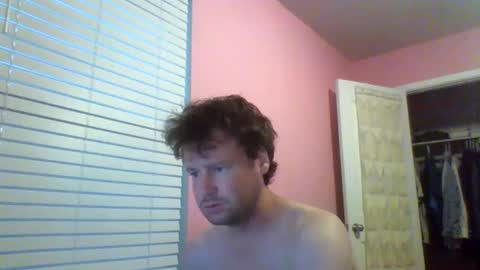 Snapshot of cooldude122222 chatting on 10.14.25 cooldude122222 online show from 10.14.25