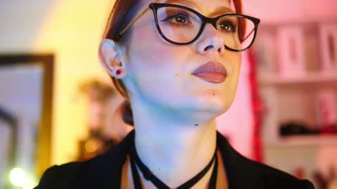 Ginger The Cringer online show from 12.14.24