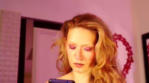 Ginger The Cringer online show from 10.29.25