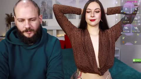 Coon  Foxxx    online show from 12.21.24