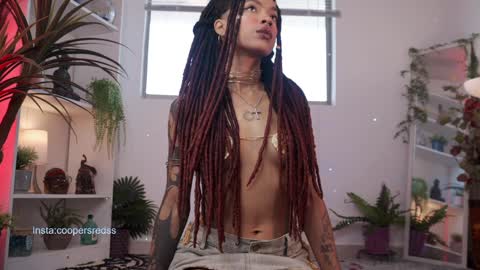 Snapshot of cooper_reds chatting on 01.09.25 ROSELL 3 online show from 01.09.25