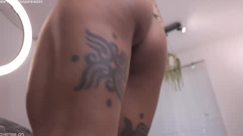 Snapshot of cooper_reds chatting on 09.24.25 ROSELL 3 online show from 09.24.25