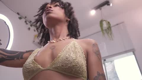 Snapshot of cooper_reds chatting on 09.28.25 ROSELL 3 online show from 09.28.25