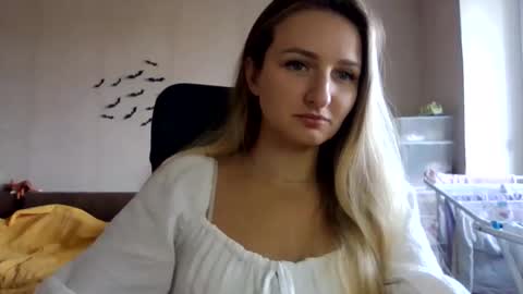 Snapshot of cora_fora chatting on 09.30.25 cora_fora online show from 09.30.25