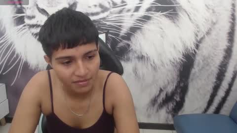 Snapshot of cora_gunn chatting on 01.28.25 Cora online show from 01.28.25