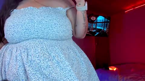 Snapshot of coraline_latin chatting on 12.12.24 Coraline online show from 12.12.24