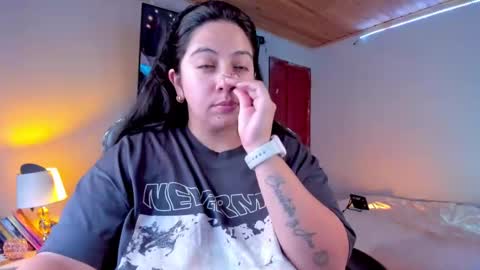 Snapshot of coraline_latin chatting on 02.01.25 Coraline online show from 02.01.25