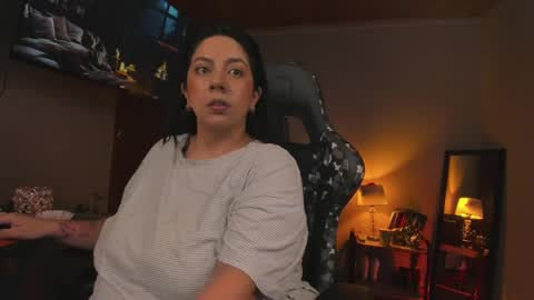 Snapshot of coraline_latin chatting on 02.22.25 Coraline online show from 02.22.25