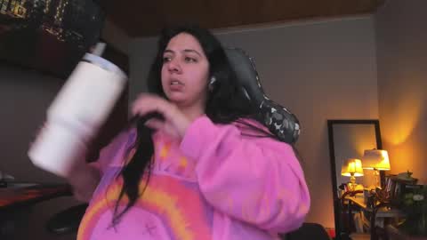 Snapshot of coraline_latin chatting on 03.08.25 Coraline online show from 03.08.25