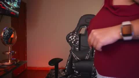 Snapshot of coraline_latin chatting on 09.12.25 Coraline online show from 09.12.25