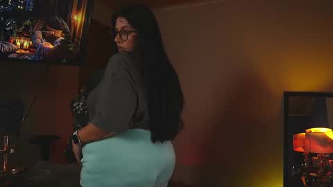 Snapshot of coraline_latin chatting on 09.19.25 Coraline online show from 09.19.25