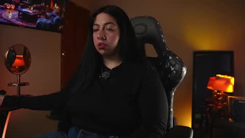 Snapshot of coraline_latin chatting on 09.24.25 Coraline online show from 09.24.25