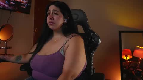 Snapshot of coraline_latin chatting on 09.25.25 Coraline online show from 09.25.25