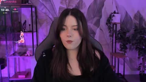 little girl who is always right or Coraline online show from 09.27.25