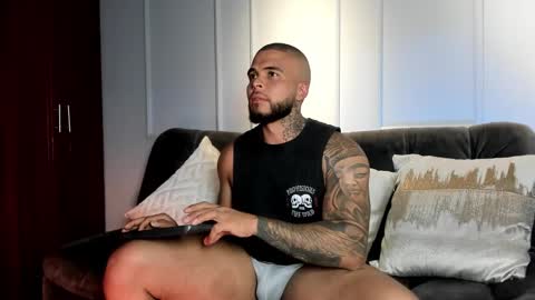 Snapshot of coreymartinez_ chatting on 12.21.24 DaveMonsalve online show from 12.21.24