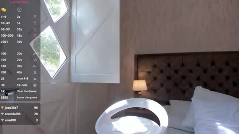 corinabrown_ online show from 02.20.25