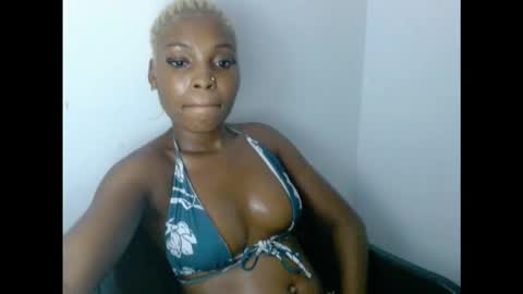 Snapshot of cornxcunt chatting on 10.28.25 cornxcunt online show from 10.28.25