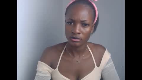 Snapshot of cornxslut chatting on 10.18.25 cornxslut online show from 10.18.25