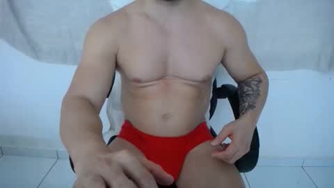 Snapshot of corolaxxl chatting on 10.05.25 corolaxxl online show from 10.05.25