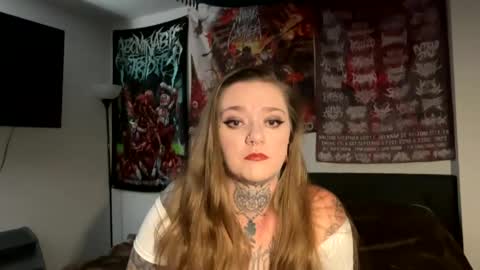 Snapshot of corpsechick chatting on 12.20.24 corpsechick online show from 12.20.24