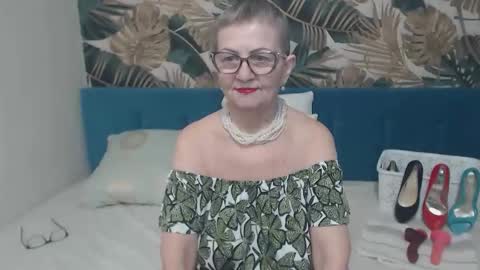 Snapshot of corssika chatting on 03.17.26 corssika online show from 03.17.26