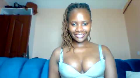 Snapshot of cortezblue chatting on 02.07.26 blue online show from 02.07.26