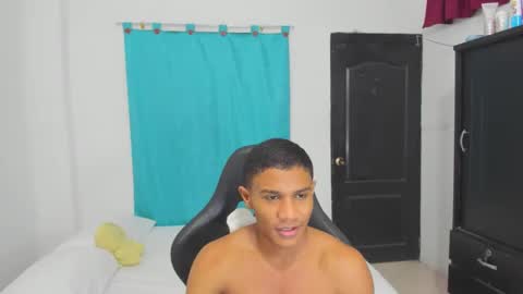 Snapshot of corzoethan chatting on 10.02.25 Ethan online show from 10.02.25