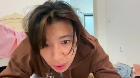 Snapshot of cosmo_pussy chatting on 10.28.25 Lina online show from 10.28.25