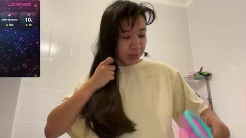 Lina online show from 11.02.25