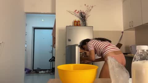 Snapshot of cosmo_pussy chatting on 11.08.25 Lina online show from 11.08.25