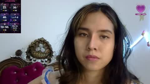 Liz Gwyneth Charlota online show from 01.17.25