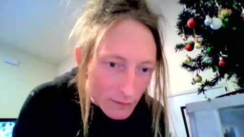 couchfireplace online show from 12.15.25