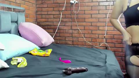 Andrea and Scott online show from 10.02.25