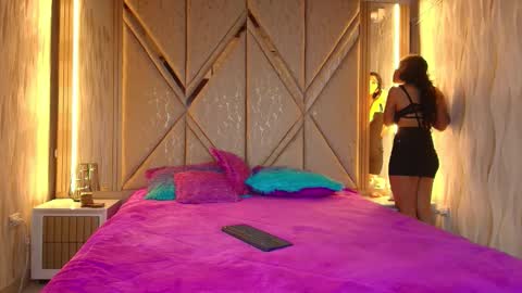 Ricardo  Isabella online show from 11.18.25