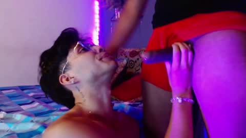 Snapshot of couple_hotfd chatting on 09.24.25 Couple hotFD online show from 09.24.25